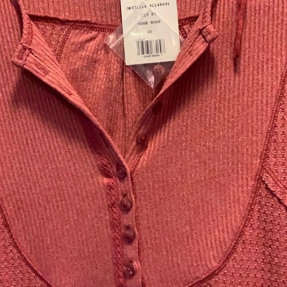 BNWT Free People Oversized Long Sleeve Tee - Picture 13 of 16